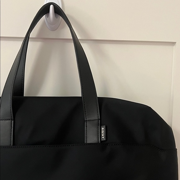 The Everywhere Bag by Away (Like New) - Picture 2 of 4